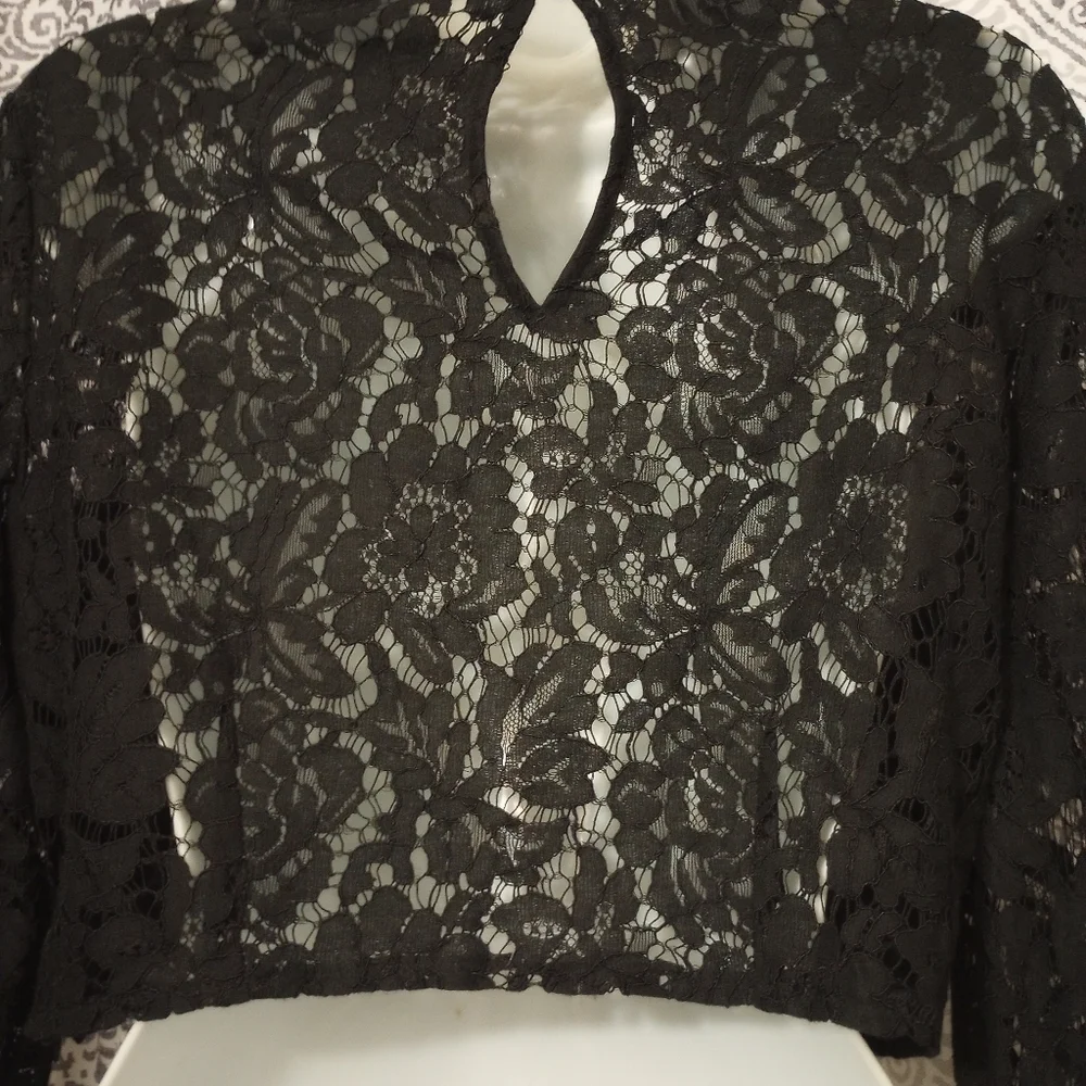 DO + BE Lace Gothic Crop Top with Bell Sleeves Size Large